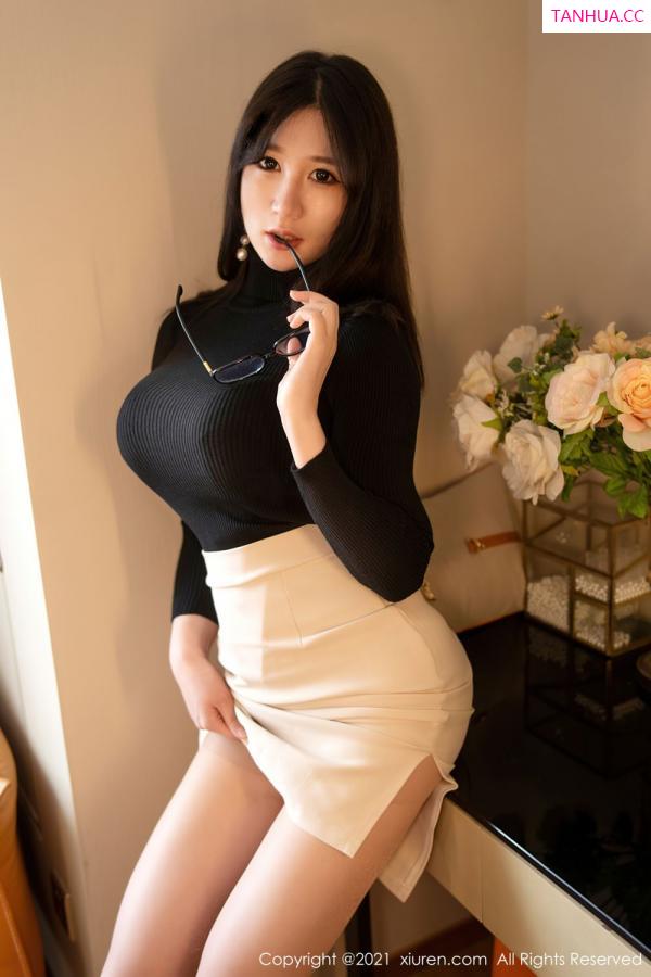 Coral 顾乔楠 [XiuRen秀人网]高清写真图 2021.11.15 No.4212 顾乔楠Cora第33张图片